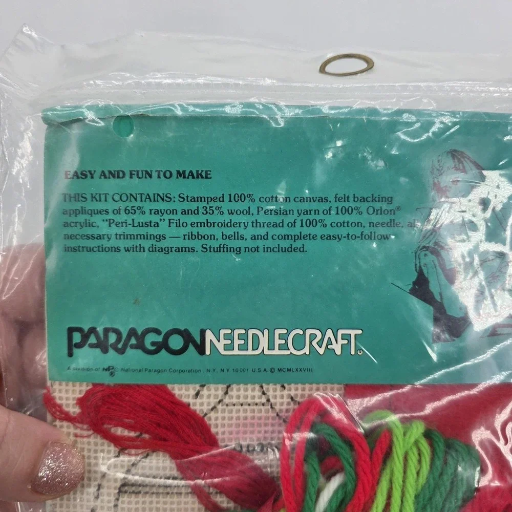 Paragon Needlecraft Christmas Cheer Ornament Kit 6310 Vintage 1978 Set of 4 Red